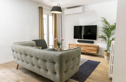 Chueca Apartment | Modern & Chic 2BR/2BA apartment in trendy Chueca