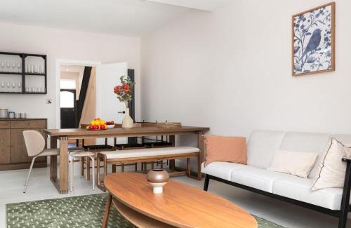 Oxford House | Modern Chic 5BR Townhouse - Central Oxford Pass the Keys