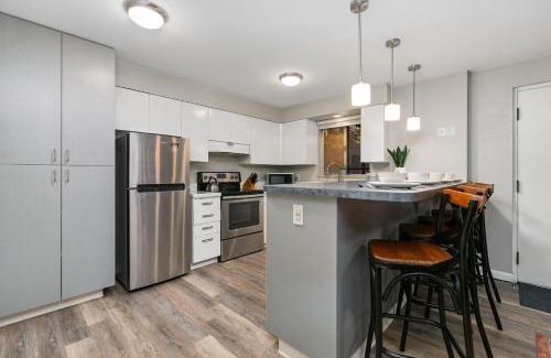 Old Town Apartment | Modern & Chic Condo in the Heart of Old Town