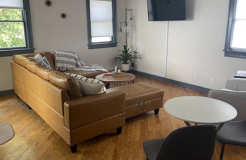 Shepherdstown Apartment | Modern chic spacious apartment - One minute walk downtown!!