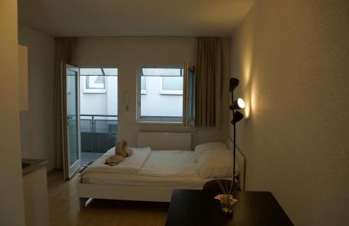 Ottakring Apartment | Modern City Apartment for 2