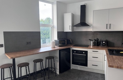 Old Trafford Apartment | Modern City Apartment in Manchester