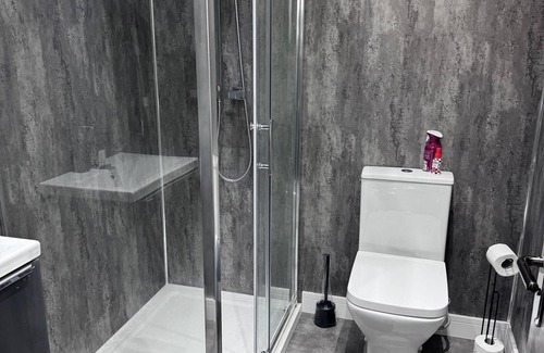Old Trafford Apartment | Modern City Apartment in Manchester