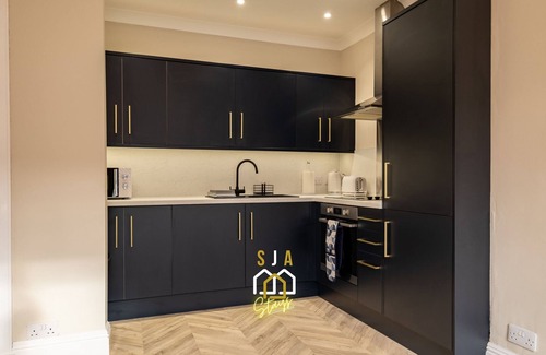 Central Aberdeen Apartment | Modern City Stay | SJA Stays | 2 Bed Apartment
