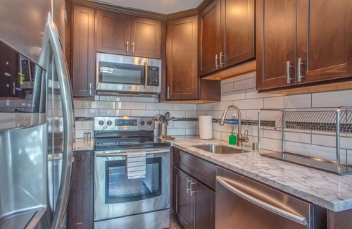 Sunnyvale Apartment | Modern, Clean, and Private in the heart of Silicon Valley