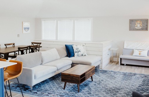 Beachwood-Bluffton House | Modern coastal bungalow walking distance to beautiful Lake Michigan.