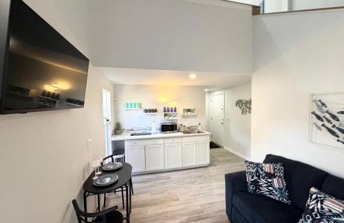 Ocean Ridge House | Modern Coastal Retreat Near the Beach and Golf - Sleeps 4