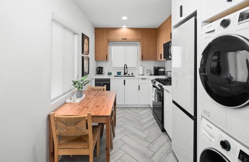 Ocean Beach Apartment | Modern Coastal Retreat 2 Blocks to Beach & Cafes