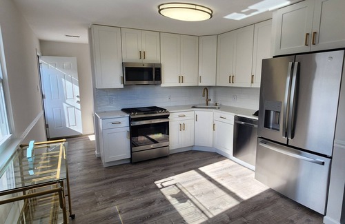 Ventnor City Apartment | Modern Coastal Vibes – Elegant Beach Retreat in Ventnor City