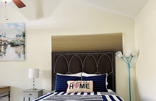 South Baton Rouge Condo | Modern Comfort 2 by Mall of Louisiana