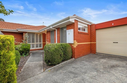 Reservoir Apartment | Modern Comfort in Preston