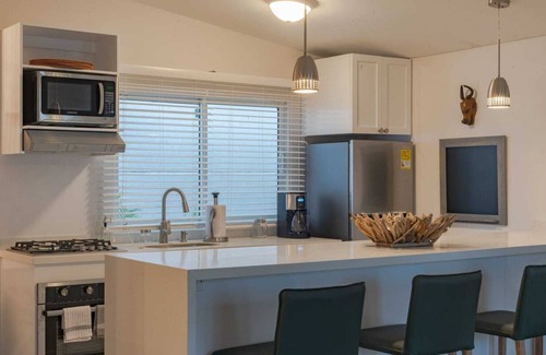 Comuna 2 Apartment | Modern Comfort by the Caribbean, Los Cocos apt Santa Marta 201
