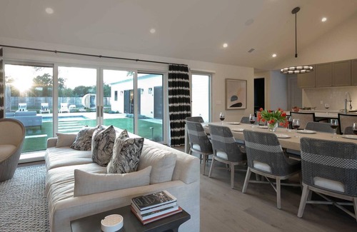 Sonoma House | Modern Comfort Close to Town