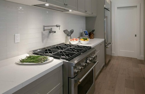 Sonoma House | Modern Comfort Close to Town