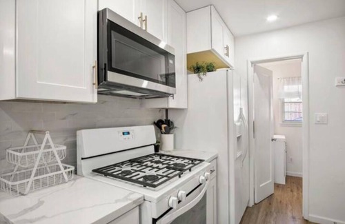 Modesto House | Modern Comfort in a Charming Cottage