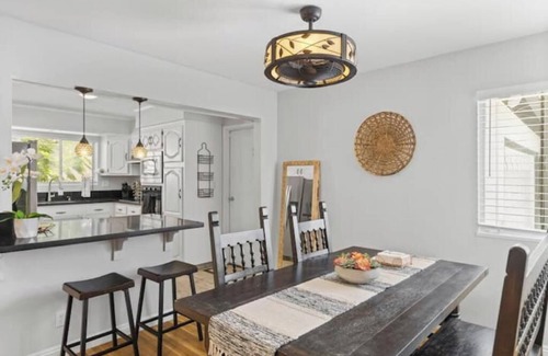 Bakersfield House | Modern Comfort in a Charming Ranch-Style Home