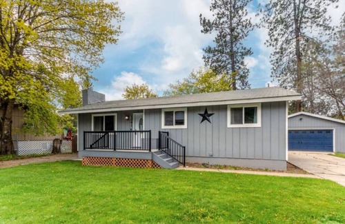 Coeur d'Alene House | Modern Comfort Near Downtown CDA & Lake