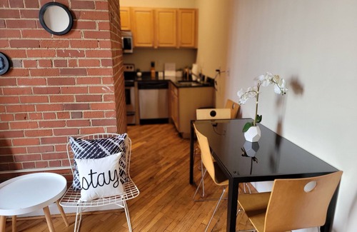 North Chesterfield Apartment | Modern Comfort Near Downtown – 5 Mins to Riverwalk, Breweries & VCU!