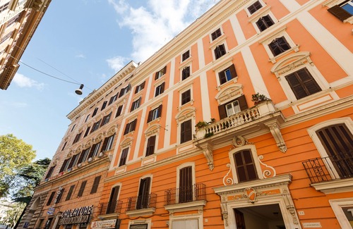 Esquilino Apartment | Modern Comfort, Poetic Charm