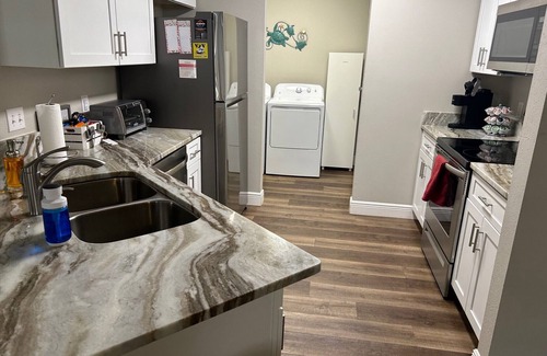 Santo Domingo House | Modern Comfort & Prime Location in The Villages – Golf Cart Included!