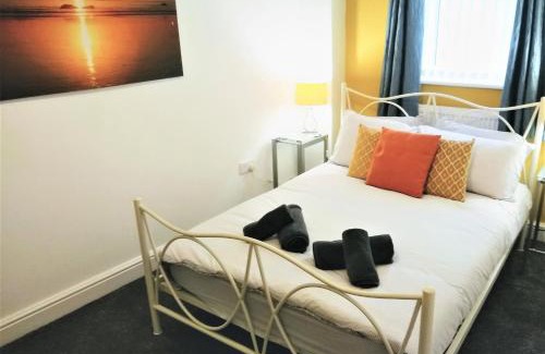 St Helens Apartment | Modern comfy 2-Bedroom flat in St Helens