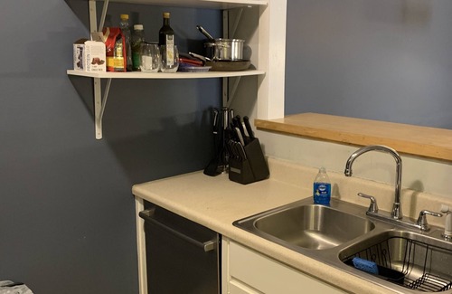 Hillsboro West End Condo | MODERN CONDO in the heart of Hillsboro Village near Vandy
