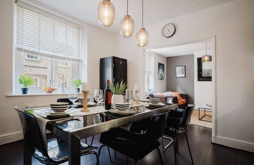 Cirencester Cottage | Modern contemporary dog friendly - Licata's Apartment