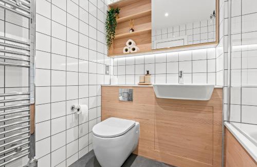 Bordesley Apartment | Modern Cosy 1-Bed, Sleeps 6, Central, Netflix