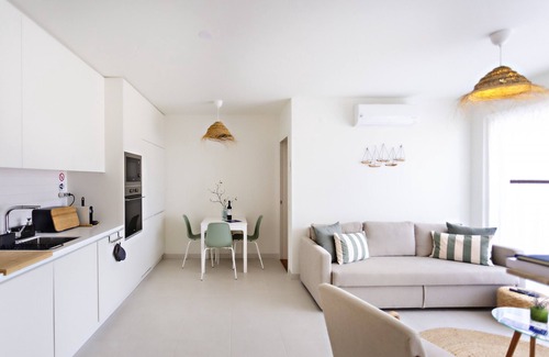 Conceicao e Cabanas de Tavira Apartment | Modern, cosy and with a pool