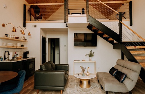Gatlinburg - Pigeon Forge Cottage | Modern Cottage + Firepit + Nighttime Views + Hot Tub!