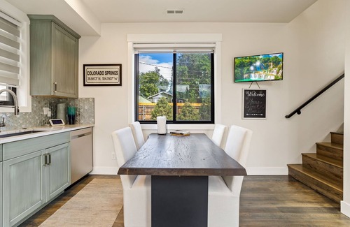 Central Colorado Springs Cottage | Modern Cottage Vibe - Springs Retreat + Hot Tub