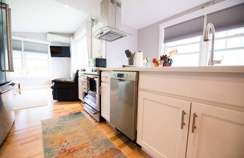 Harpswell House | Modern Cottage with Ocean Access & Wildlife