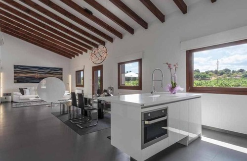 Llubi House | Modern country house with pool & a/c for 6 people