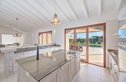 Manacor Villa | Modern Country Villa "Can Gustí" with Pool, Wi-Fi, Air Conditioning & Terrace