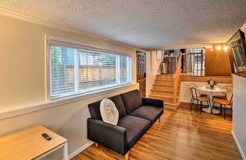 Lakeland North House | Modern & Cozy Auburn Hideaway w/ Loft