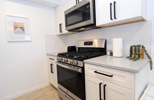 Seaside Heights Apartment | Modern Cozy Beach Getaway w/Deck + Parking - 604 #1