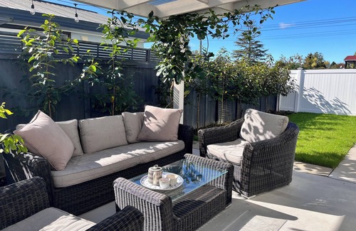 Leamington House | Modern & Cozy House in Cambridge - 5 minutes to lake Karapiro