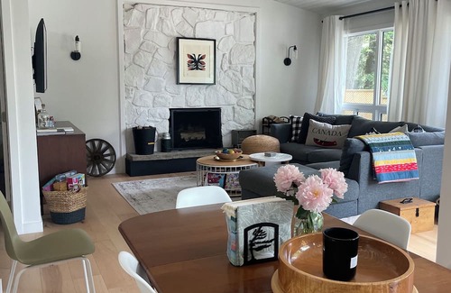 Minett Cottage | Modern & Cozy Muskoka Cottage @WatersEdge Bruce Lake