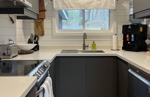 Minett Cottage | Modern & Cozy Muskoka Cottage @WatersEdge Bruce Lake