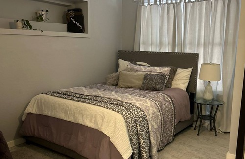 Candler Apartment | Modern Cozy Studio