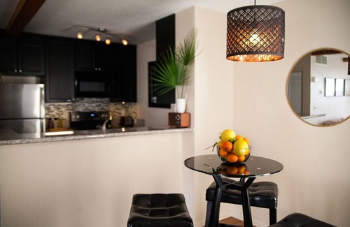 Tucson Condo | Modern, Cozy Tucson Retreat ⭐️ Central, Pool/Hot Tub, Ground-Level