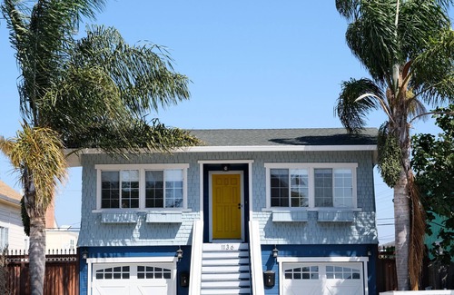 Vallejo House | Modern Craftsman Comfort near the SF Ferry /Napa /Amtrak