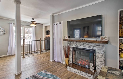 Crosby House | Modern Crosby Retreat < 1 Mi to Serpent Lake!