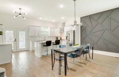 Belvedere Park House | Modern Decatur Home about 7 Mi to Atlanta!