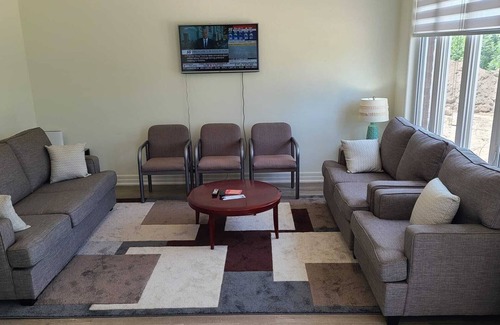 Fort Erie House | Modern Detached Home backing onto a golf course in Fort Erie