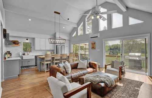 Pocono Lake Ski Chalet | Modern Direct Lakefront Home in the Poconos