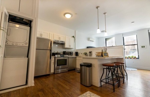 Downtown Newark Condo | Modern Downtown Loft Newark/EWR/PennStation/PrudentialCenter/NJPAC