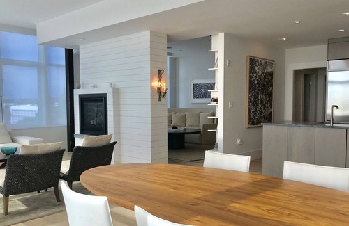 North Downtown Condo | Modern Downtown Condo