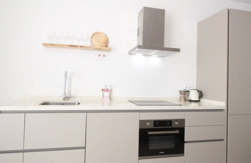 Plaza de Toros Vieja Apartment | Modern Duplex Apartment Near Beach & Center - Del Parque Flats Constancia V3