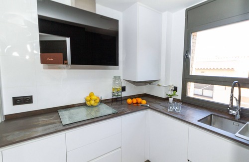 Malgrat de Mar Apartment | MODERN DUPLEX, TERRACE, 5 PAX, AIR CO,WIFI FREE.